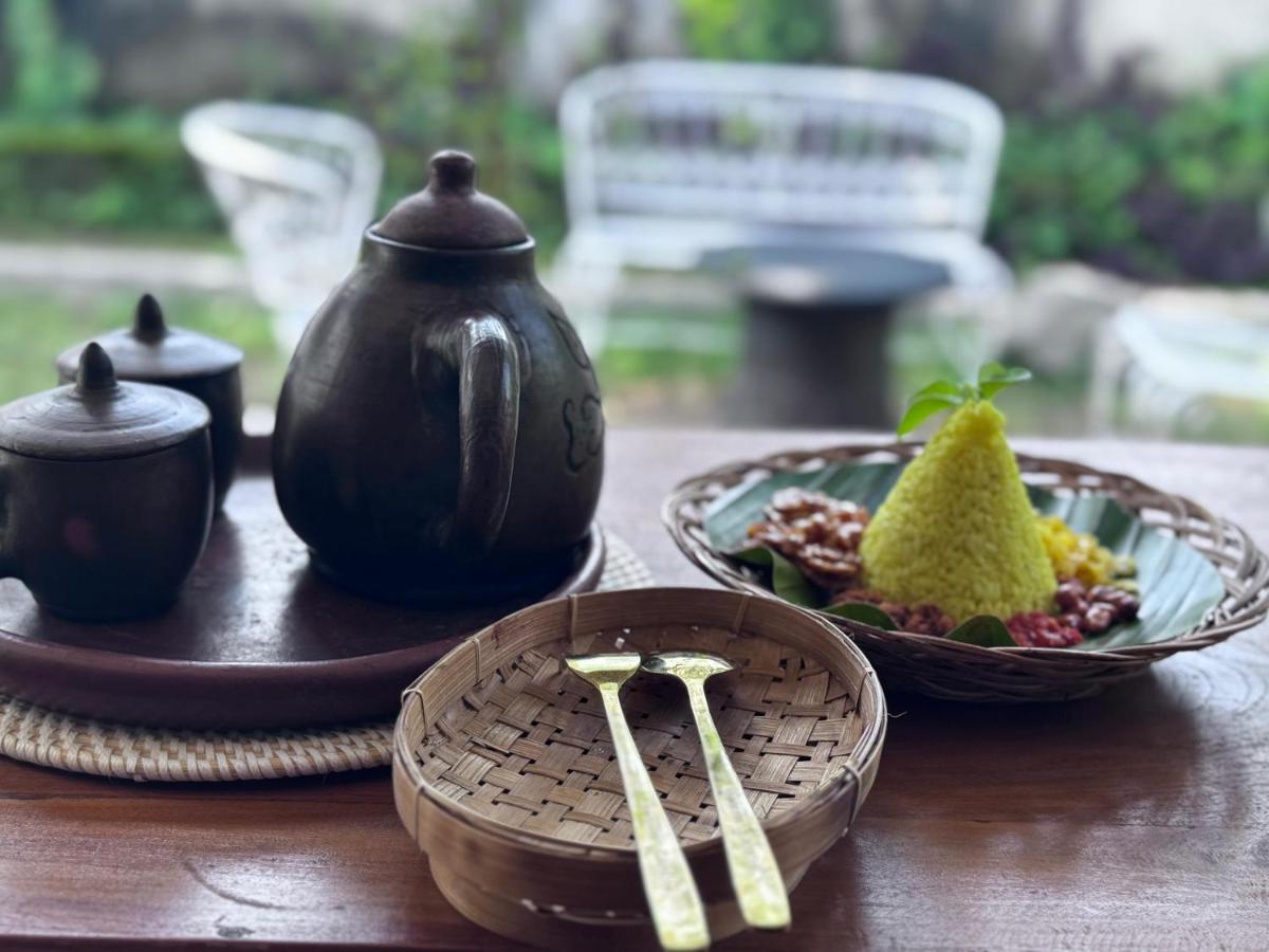 Keselatan - B&B Timuran