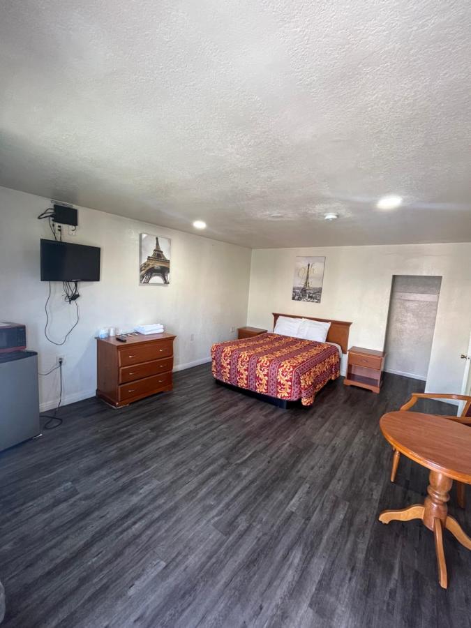 World Motel - Bed and Breakfast Lynwood