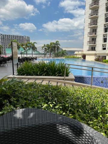 Solemare Parksuites with balcony - B&B Manila