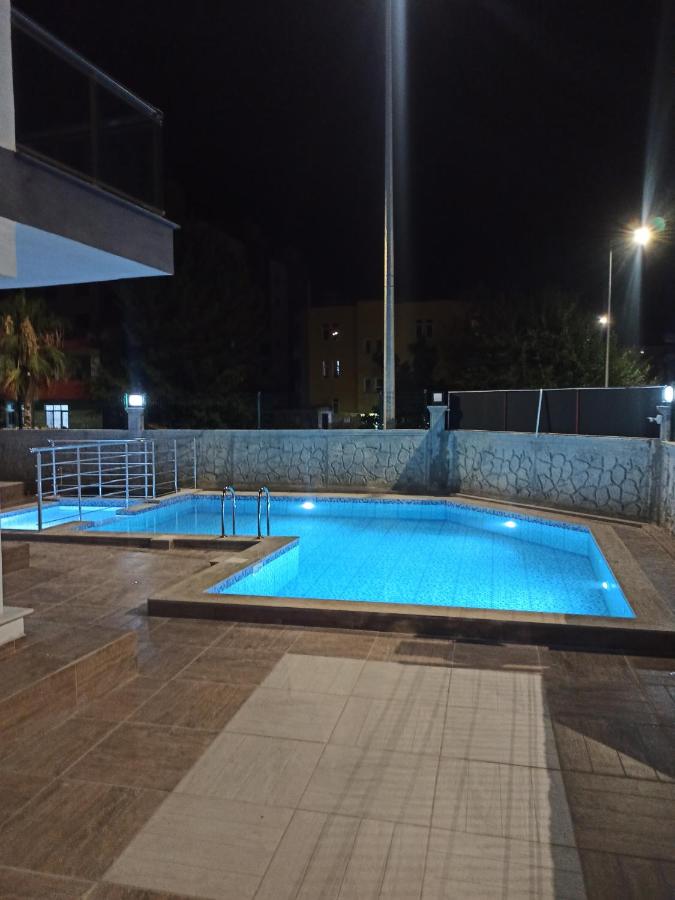 ŞAHİNER APART Otel - Chambres d’hôtes Finike