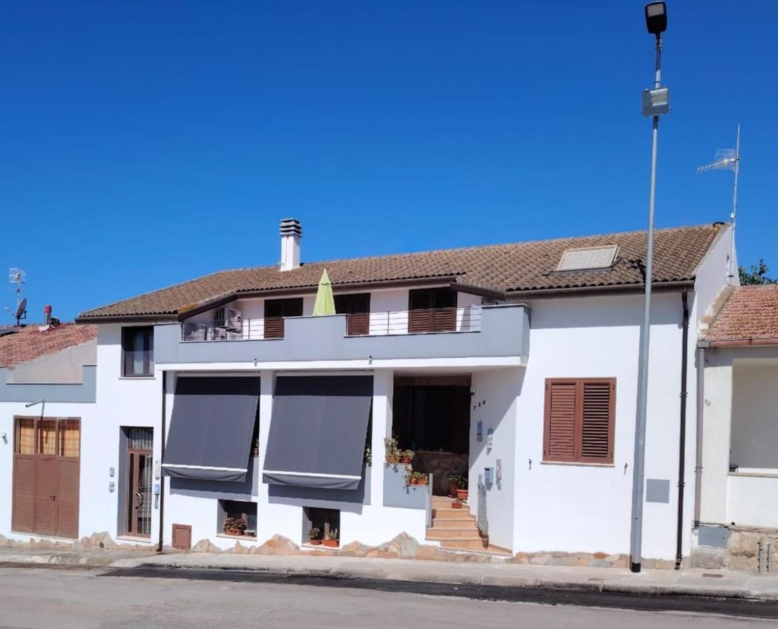 Zeus Casa Vacanza - B&B Olmedo