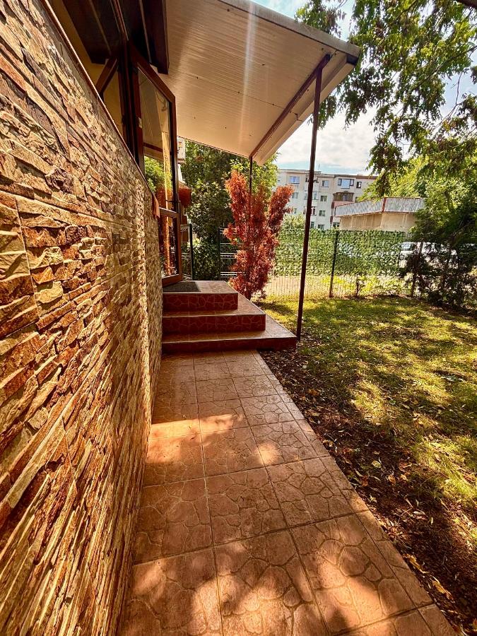 Apartament de lux cu terasă - B&B