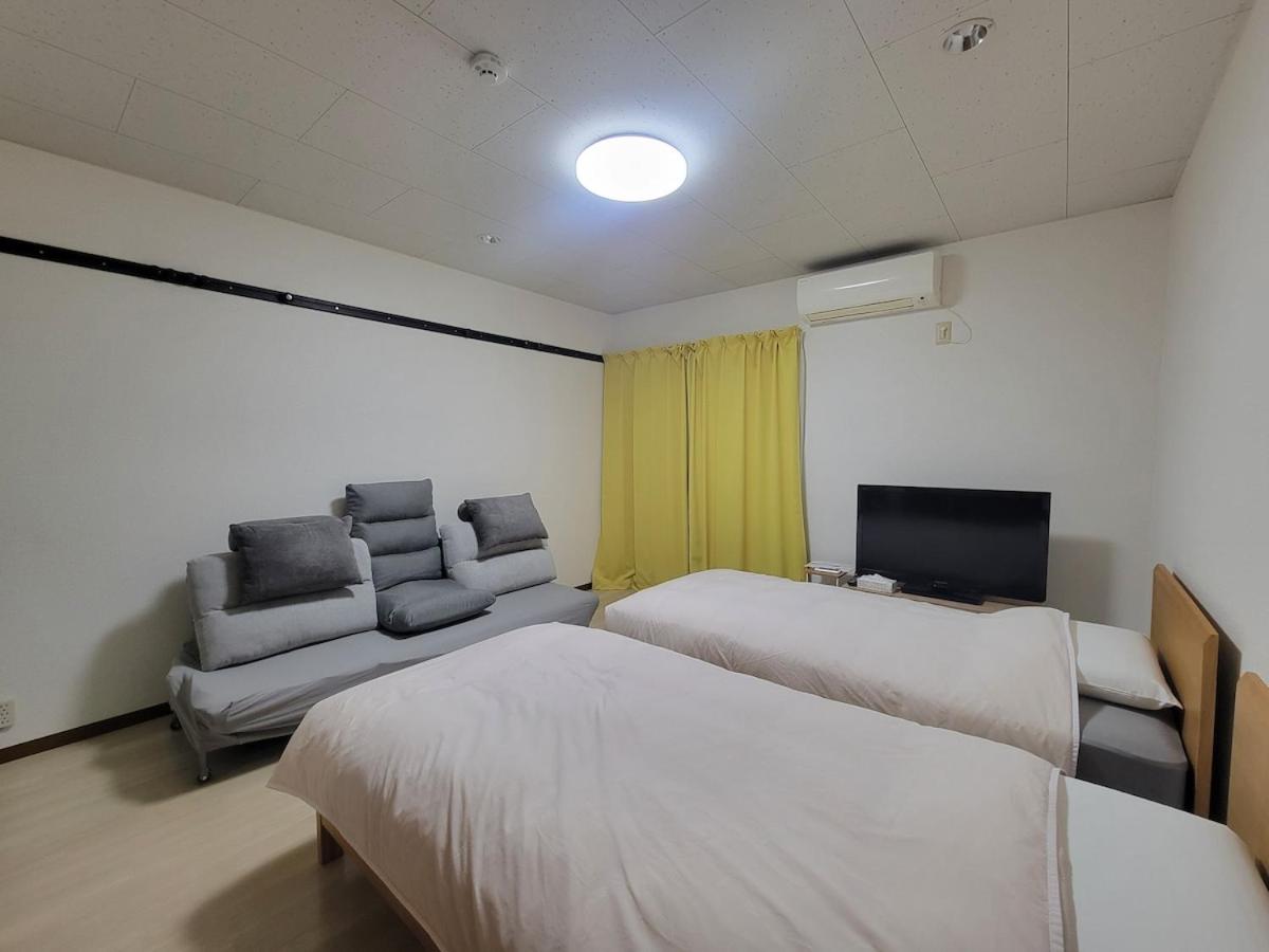 ローズパーク弐番館103号室 - B&B