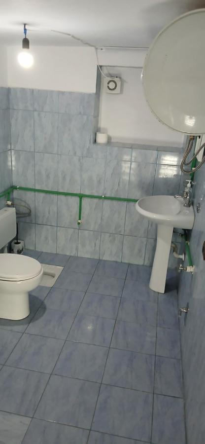 Dreibettzimmer mit Bad