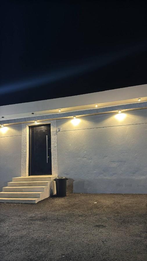 شقة أنيقة بصالة وغرفة نوم مع جلسة خارجية - Bed and Breakfast Abha