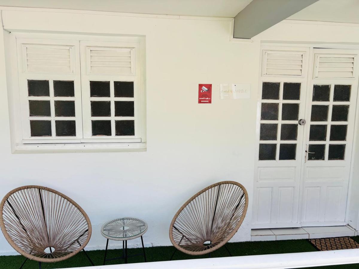T2 ZEN Climatisé à Acajou Lamentin - Chambres d’hôtes Le Lamentin