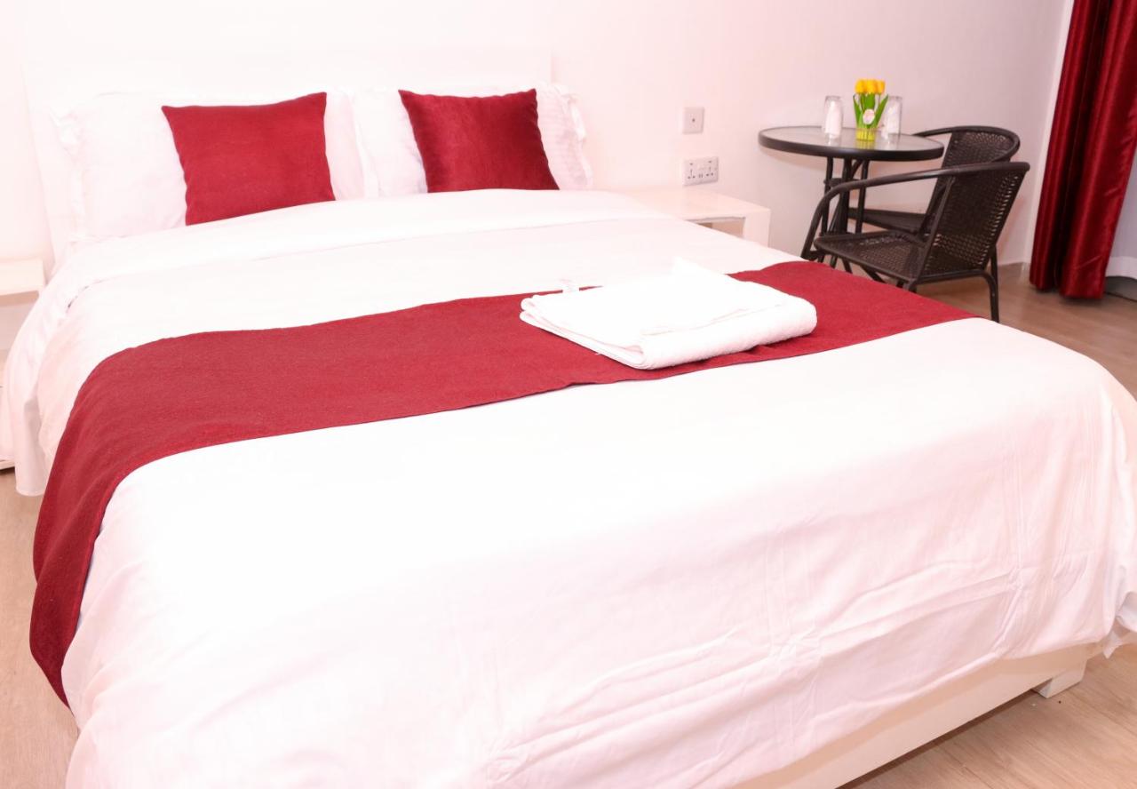 Deluxe Double Room with Shower