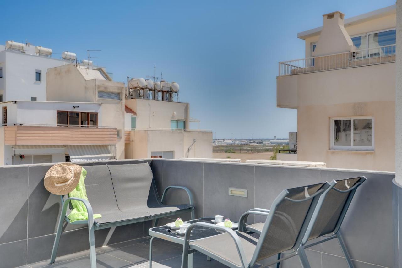 Makenzy Star 2bd Duplex 300m From Beach - B&B Aglantziá