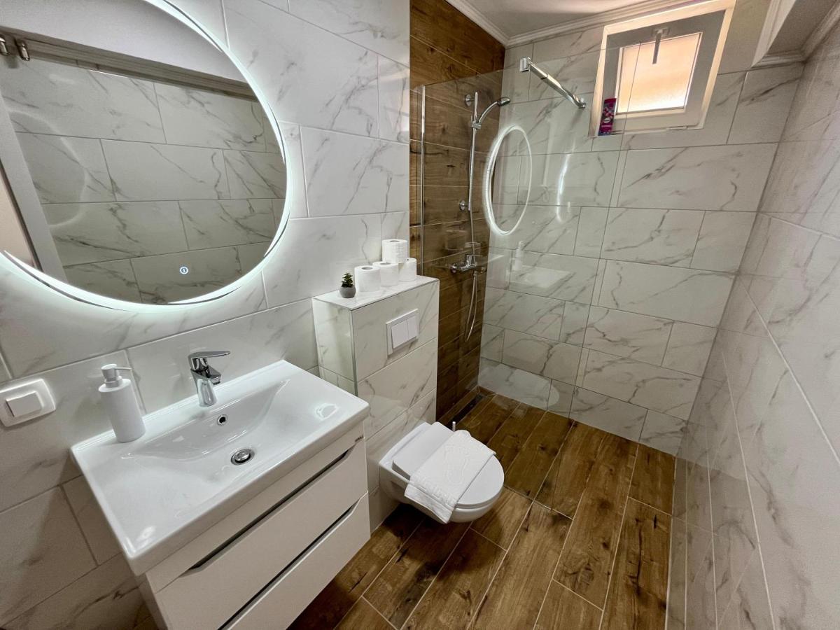 Apartamento de 2 dormitorios con terraza