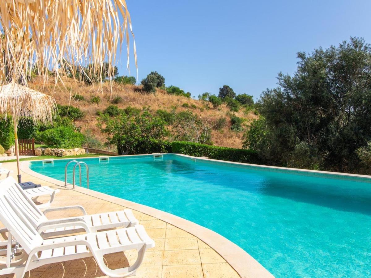 Serenity 04 House - Pool & Garden & BBQ & Comfort & Exclusivity - B&B Albufeira