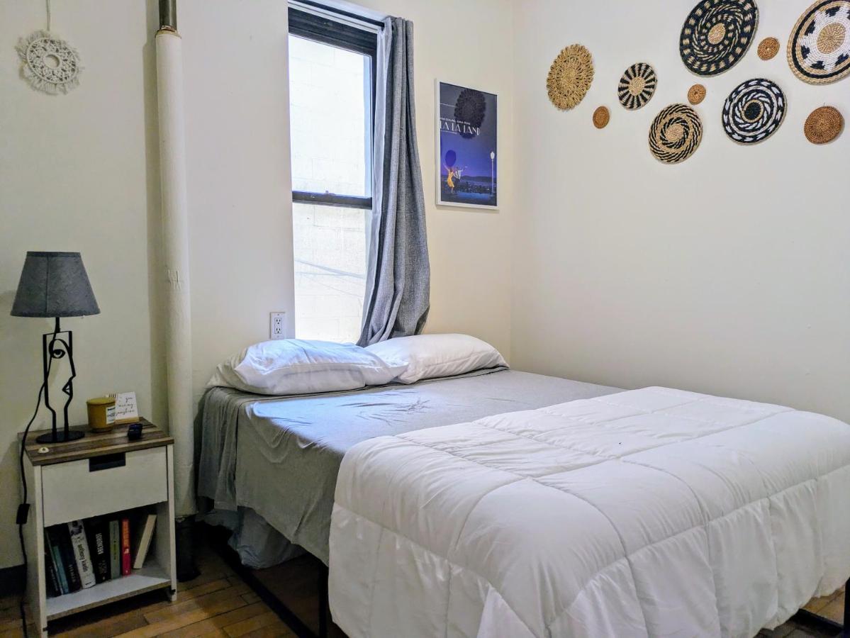 Heart of Downtown Manhattan - Stylish One Bedroom Apartment in Vibrant Union Square - B&B New York