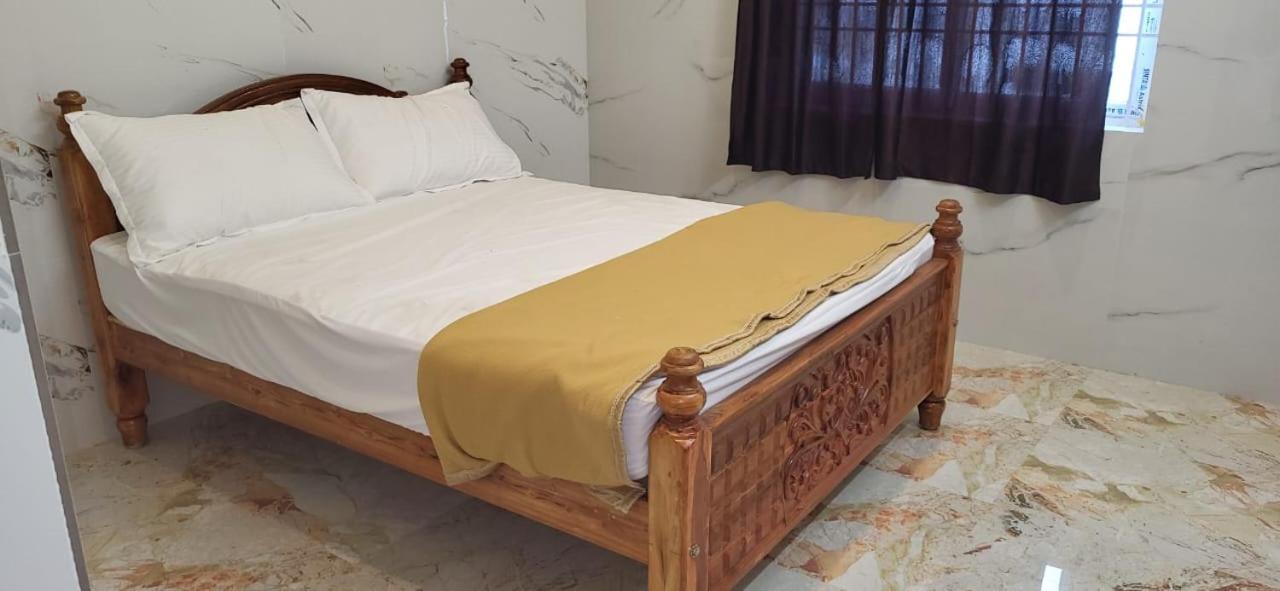 Shiva Budget Stay - B&B