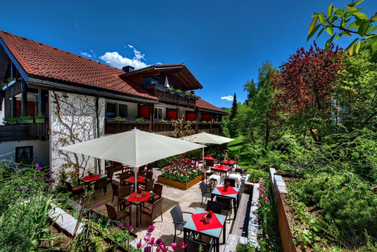 B&B Oberstaufen - DIANA Naturpark Hotel - mit Oberstaufen Plus Golf - Bed and Breakfast Oberstaufen