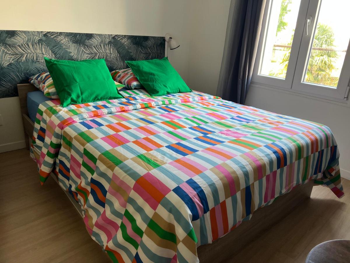 Studio Jozy I confort et jardin en ville 4pers I Futuroscope - B&B