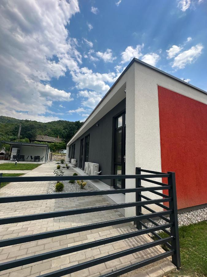 Casa WEEK Dunare - Ferienwohnung Baziaș