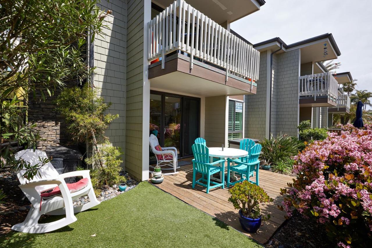 Oceanside Beach Condos - B&B