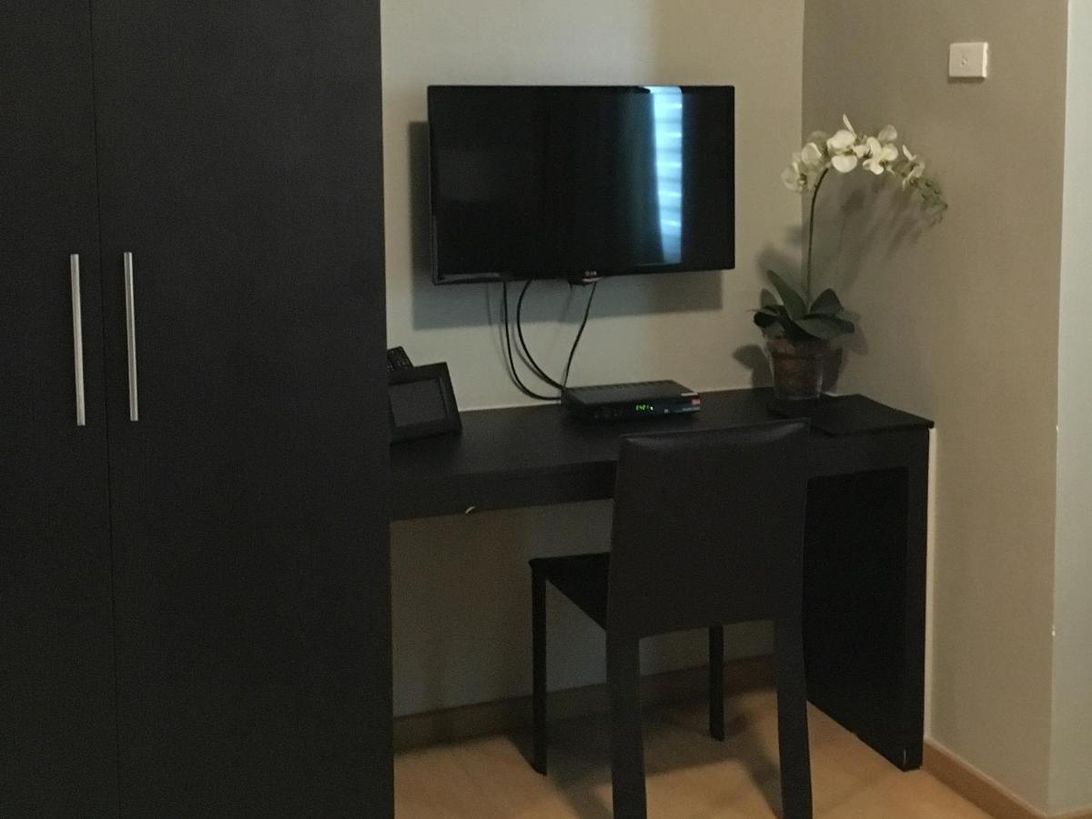 Avant Serviced Suites - Personal Concierge - B&B Manila