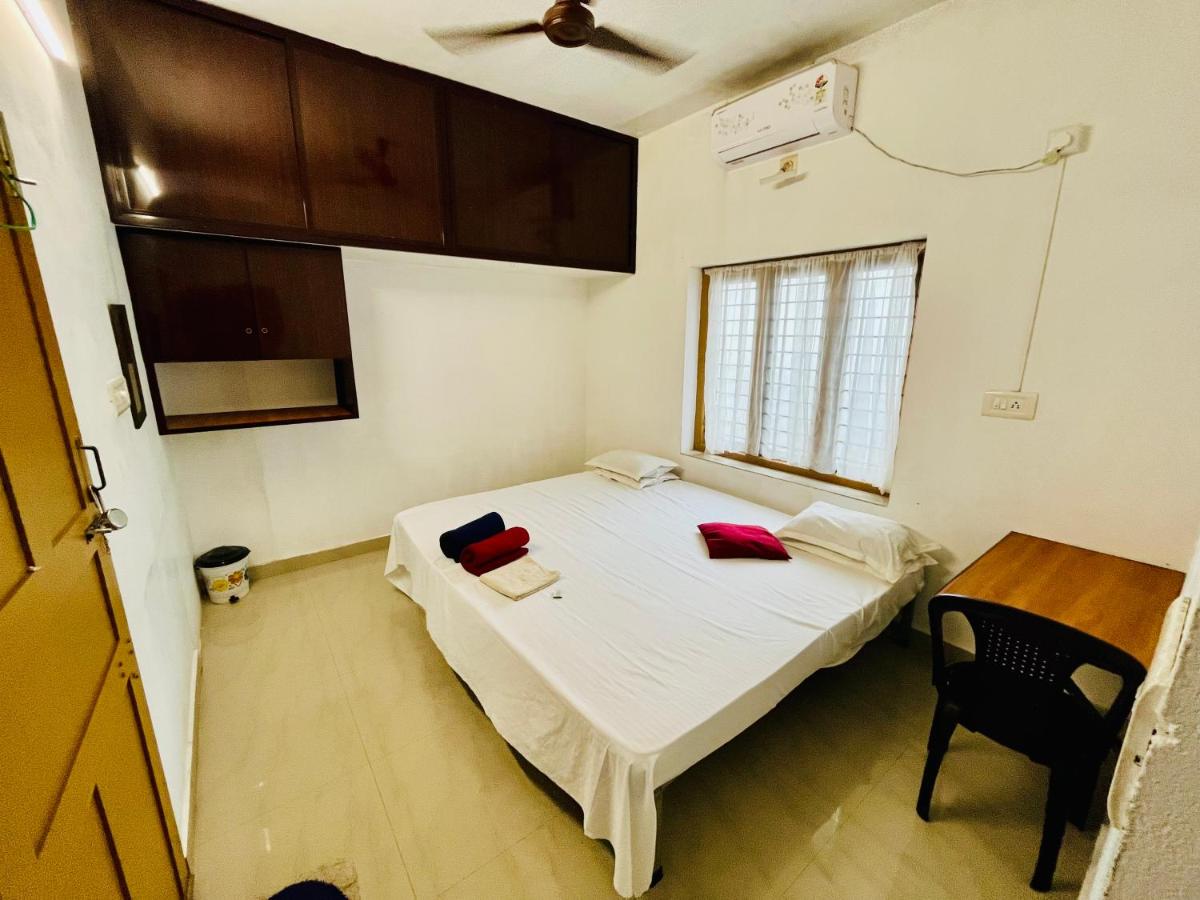 Red Rose Garden homestay Thrissur - B&B Thrissur