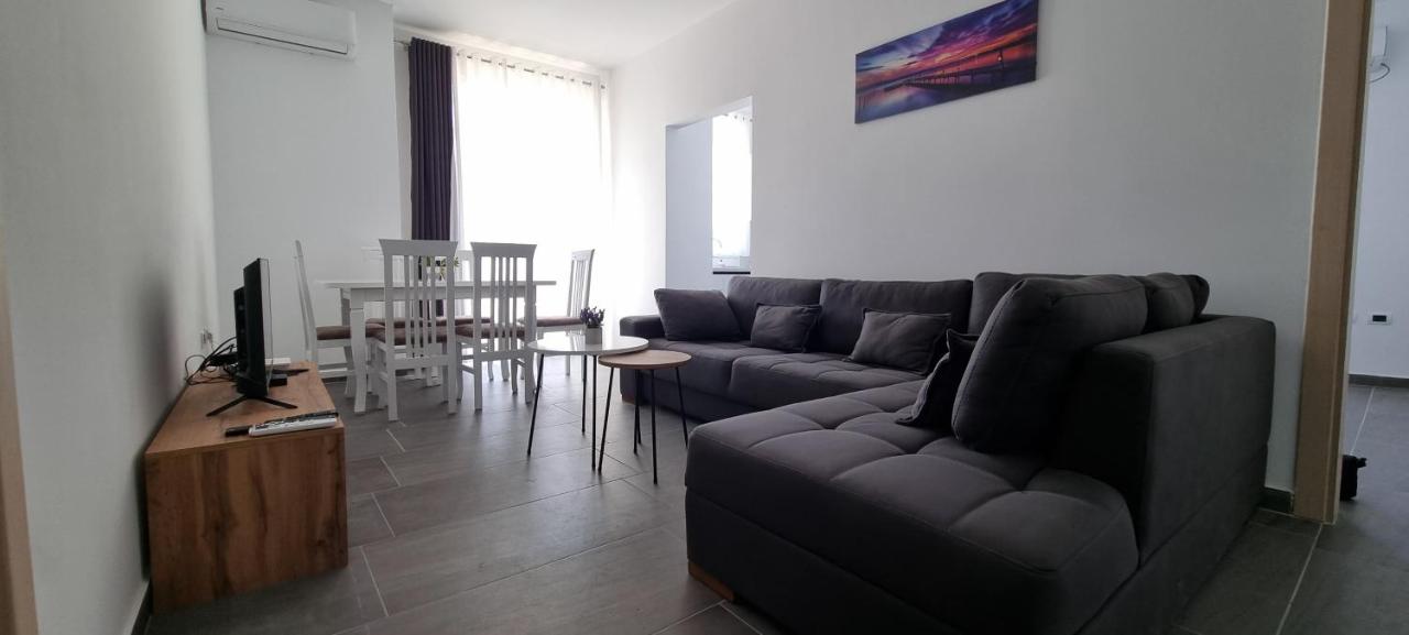 Apartamente Kune Shengjin F5 - Bed and Breakfast Lezhë