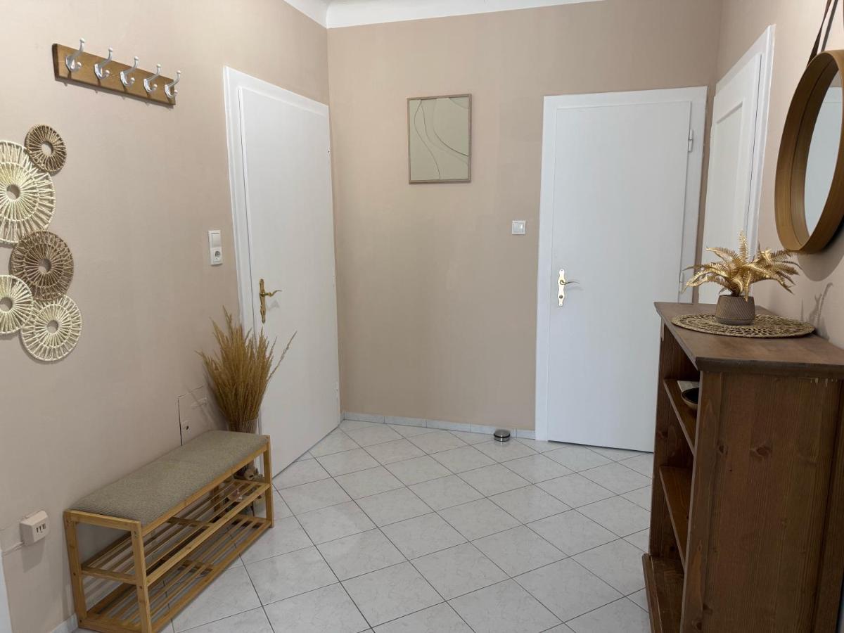 Bright apartment with parking near Schönbrunn - Ferienwohnung Wien
