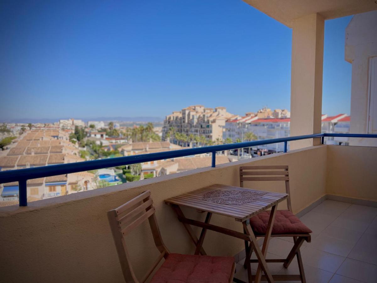 Scenic View Studio With Terrace - B&B Torrevieja