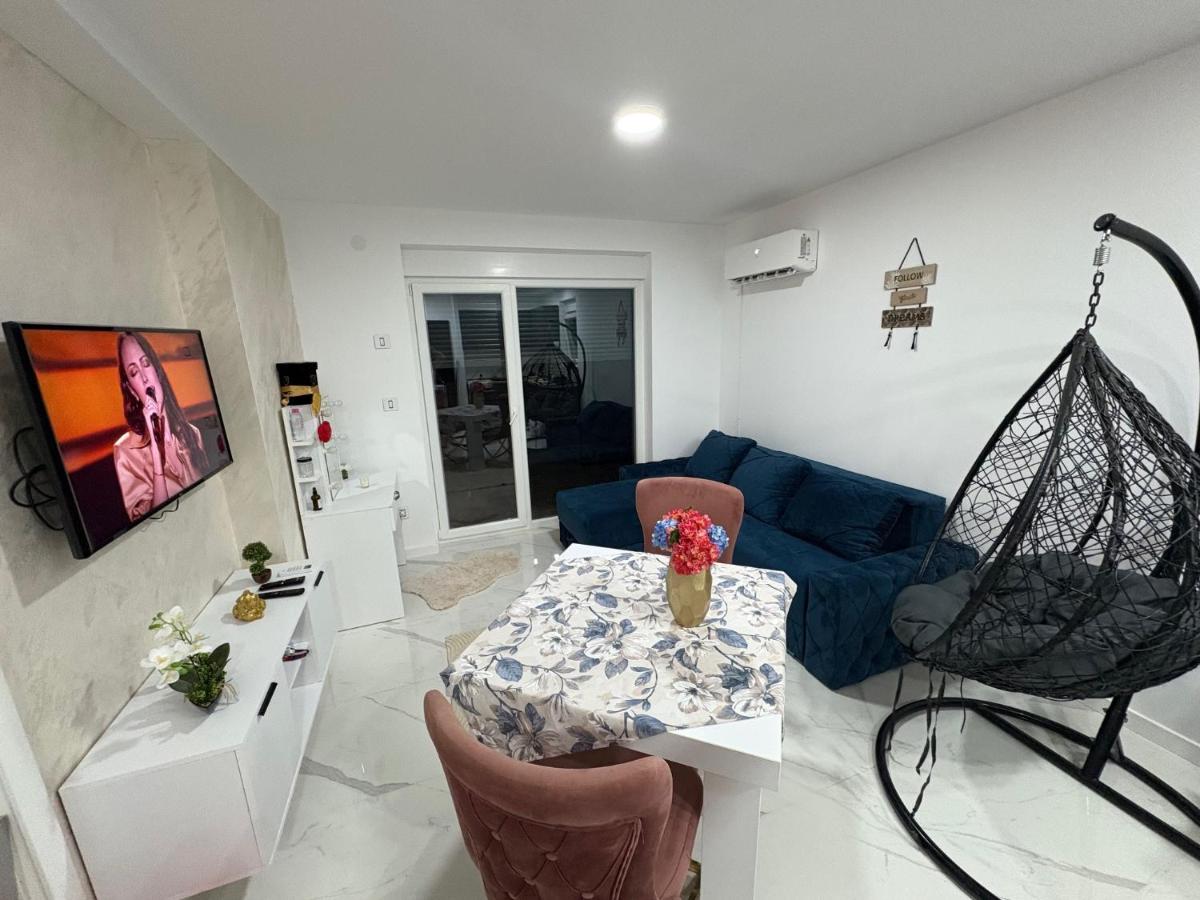 Mona lux - B&B Novi Sad