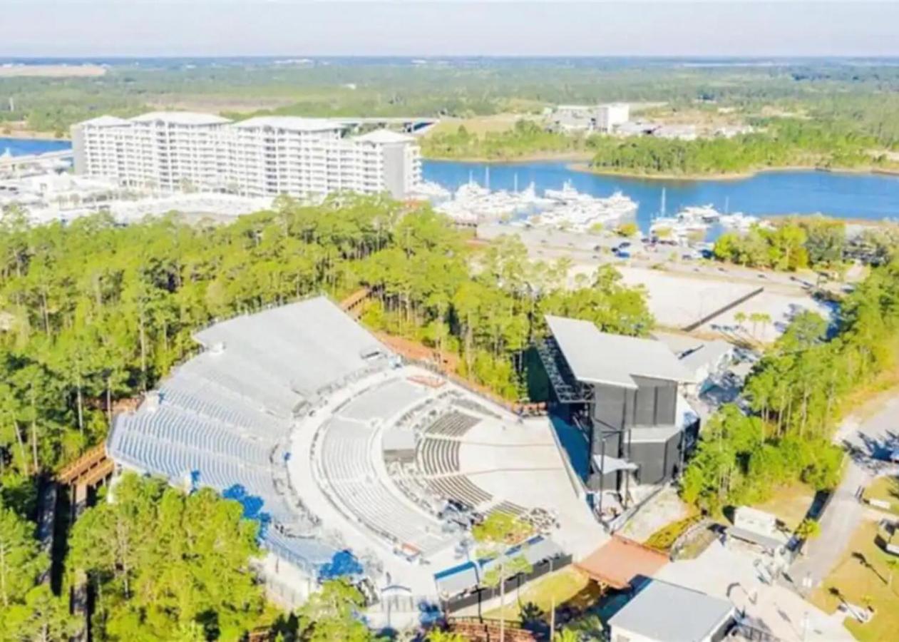 3b/2b w/ Pool & Tennis Court, Sleeps 6 - Bed and Breakfast Gulf Shores