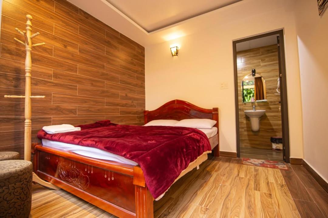 Einzelzimmer mit Balkon