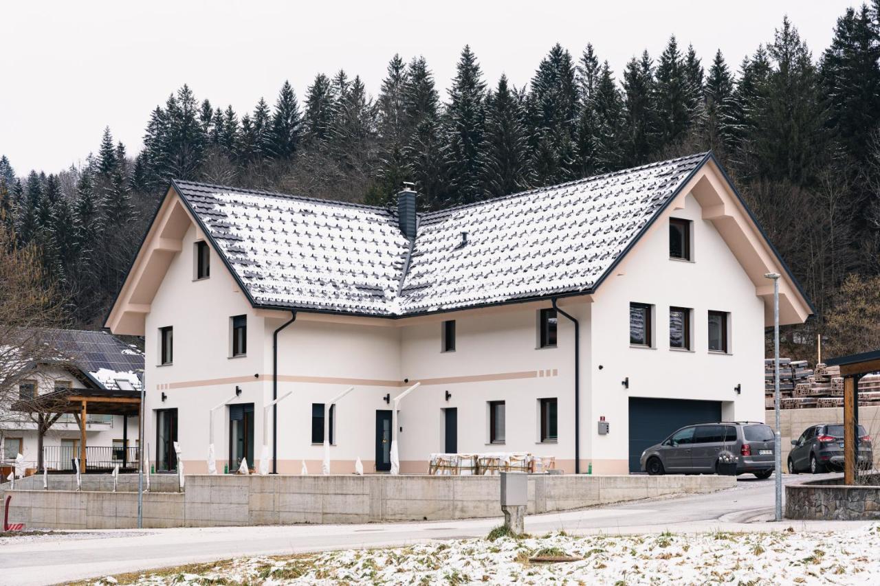 Apartmaji Hrastnica - Ferienwohnung Škofja Loka