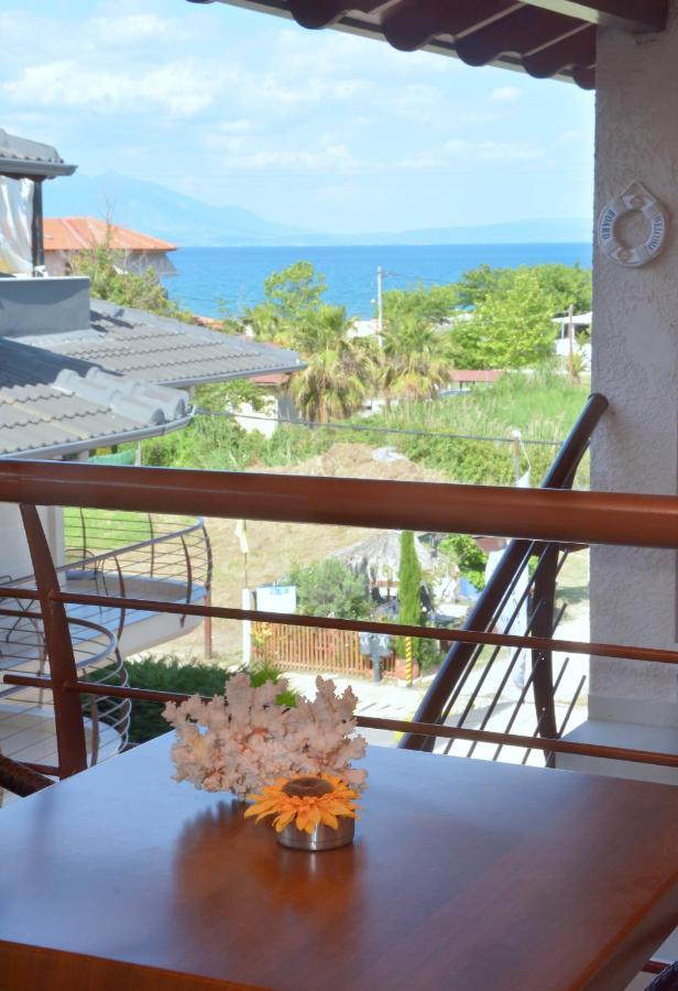 Deluxe Studio with Partial Sea View (2 Adults & 2 Children)