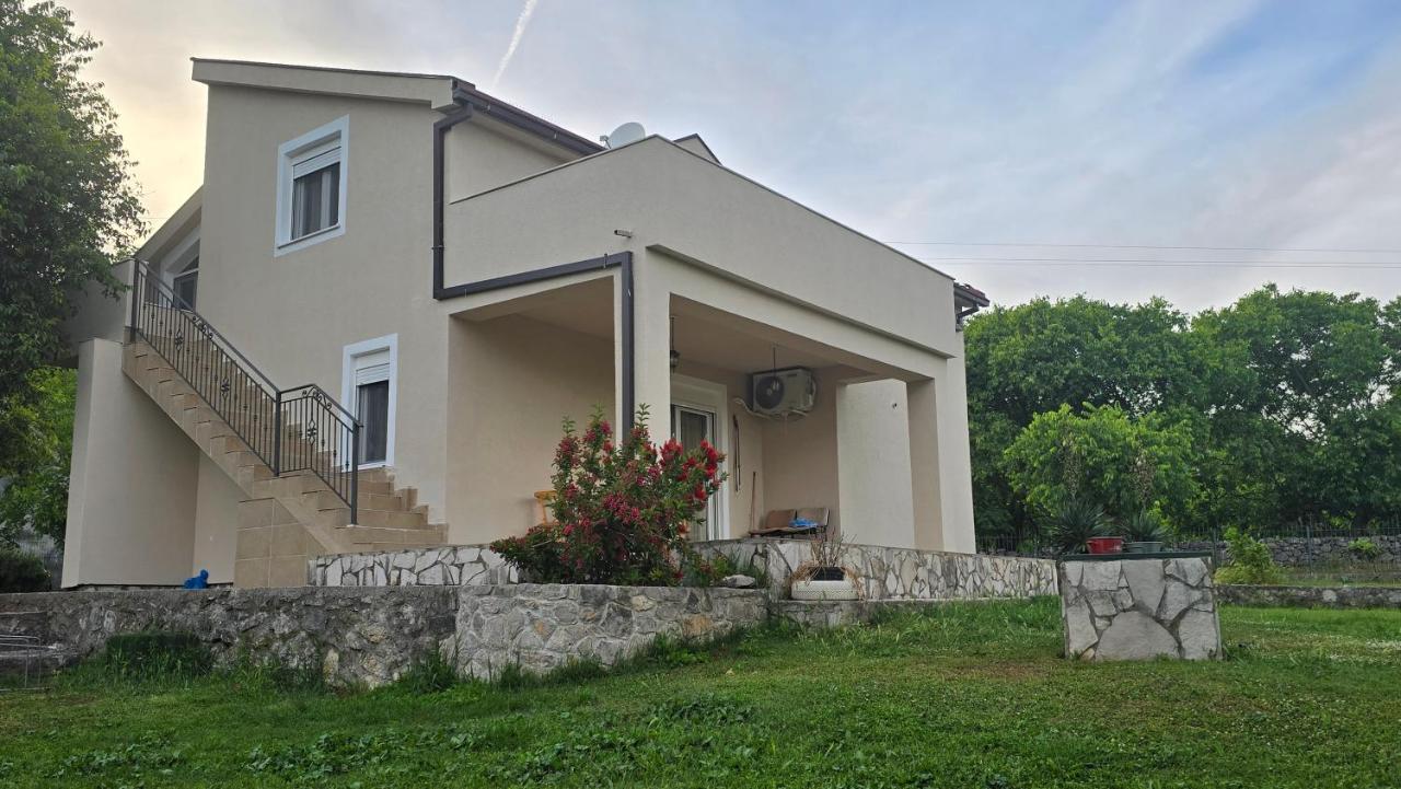 Wildstone Krusi - Pool & Apartments 1 - B&B Podgorica