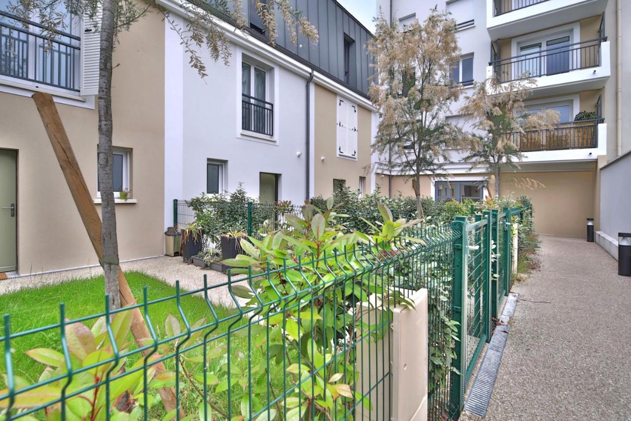 La Maison d'Iris - Proche Golf et RER A - B&B