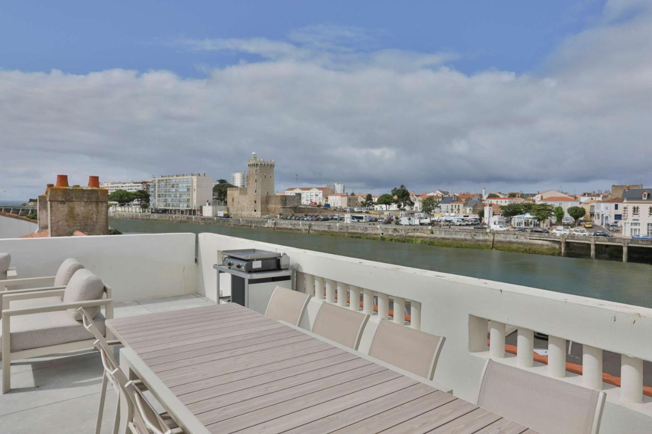 Maison vue sur le chenal avec toit terrasse - B&B Les Sables-d'Olonne
