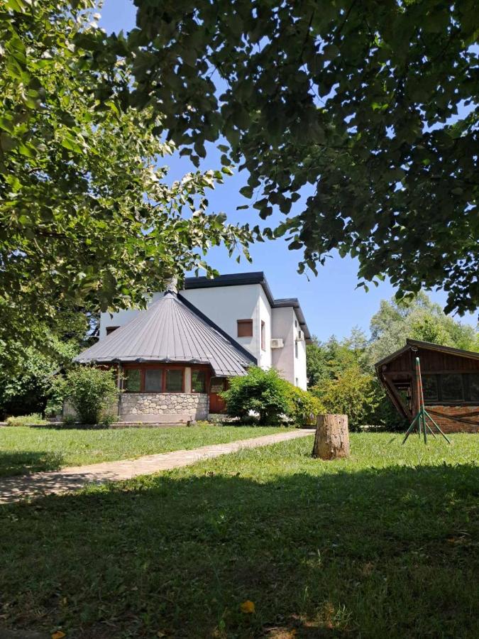 Al-Batten Vila Bihac - B&B Bare