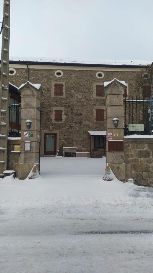 1703 CHAMBRE ET TABLE D'HOTES - B&B Angostrina