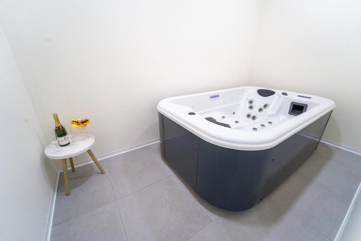 Avenida Studio a 700m da praia - B&B