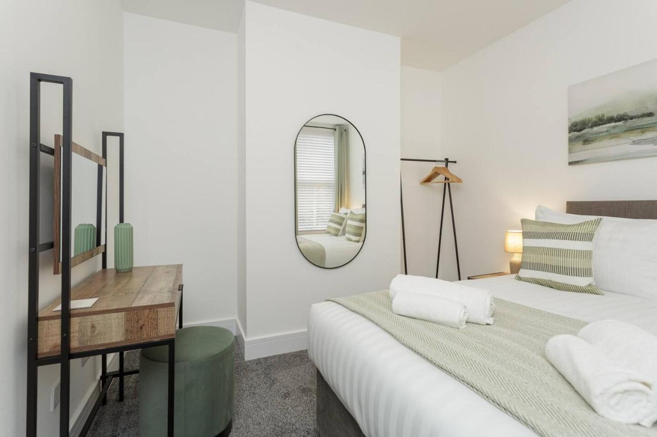 Henderson Lodge - Bed and Breakfast Portsmouth