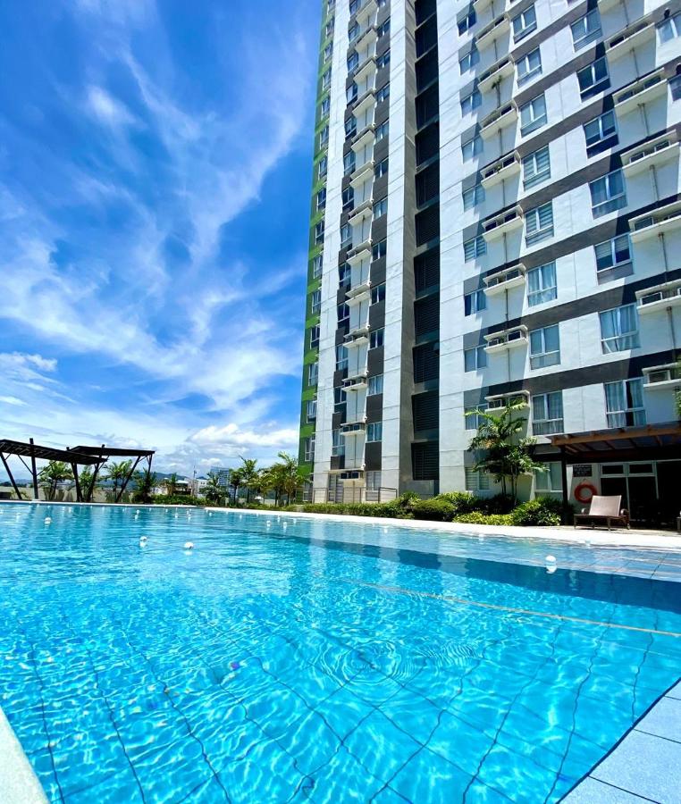 CDO Cozy 2-Bedrooms 2 Toilets View Pool and Garden beside Ayala Mall - B&B