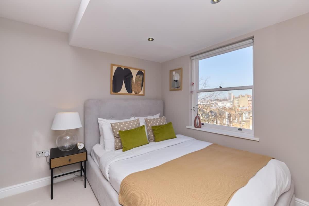 The Notting Hill Hideout - 2BDR Apartment - B&B Londra