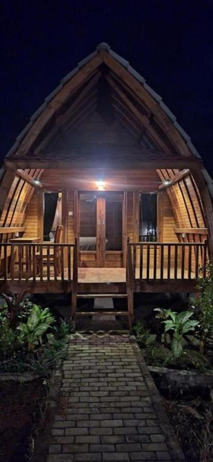 Bungalow with Garden View