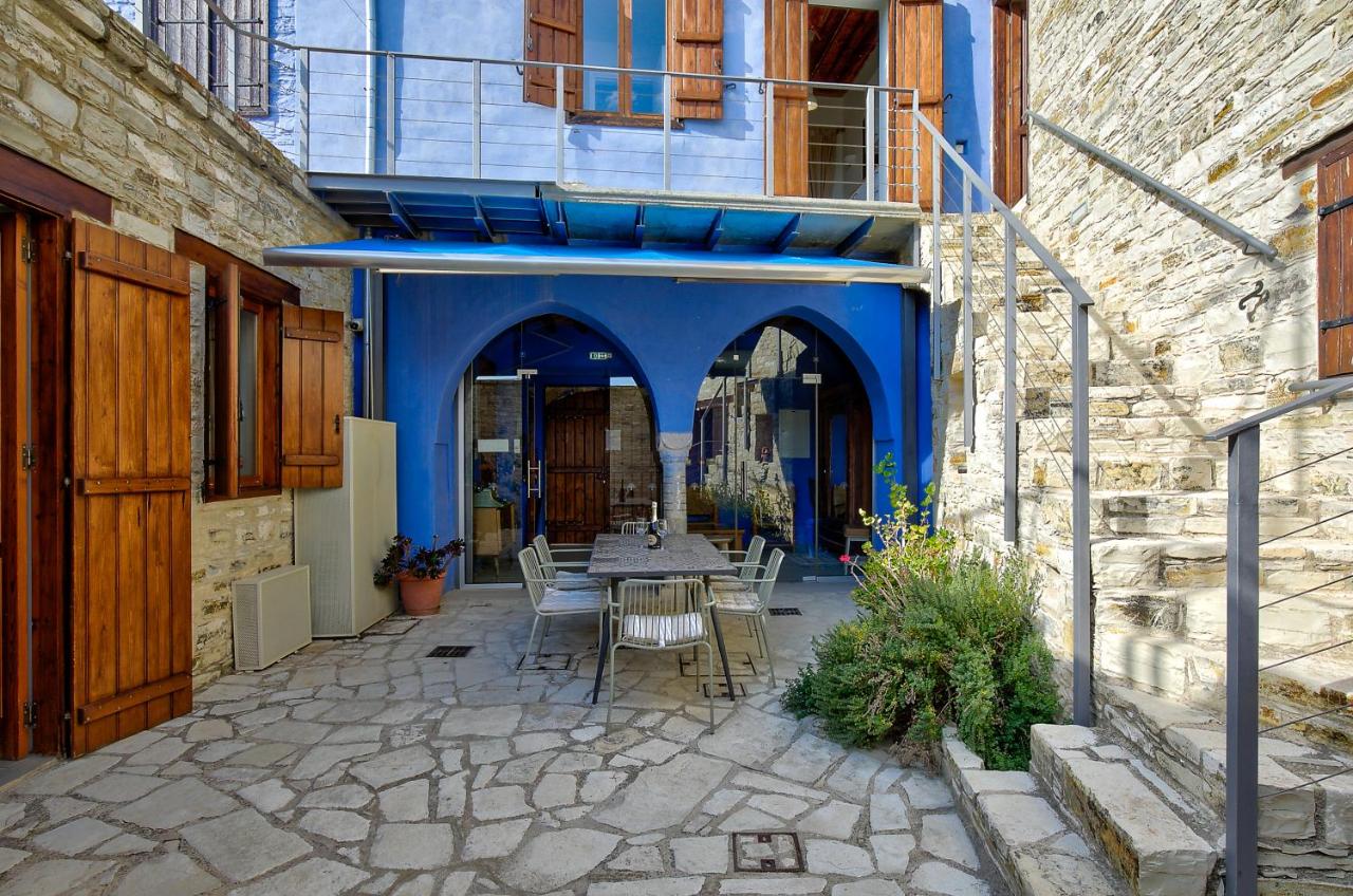 Bluearches - B&B Páno Léfkara