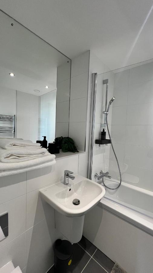 Self Check in Luxury apartment - B&B Birmingham