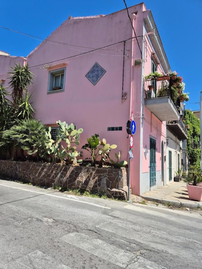 Two-room apartment between Mondello and the city center - Ferienwohnung Palermo