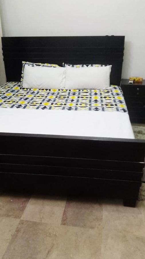 Deluxe Room (2 Adults + 1 Child)