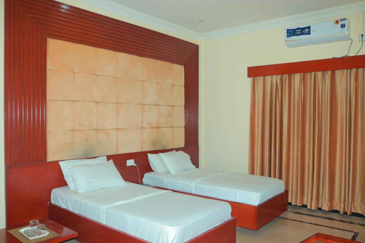 Single Room with Bathroom