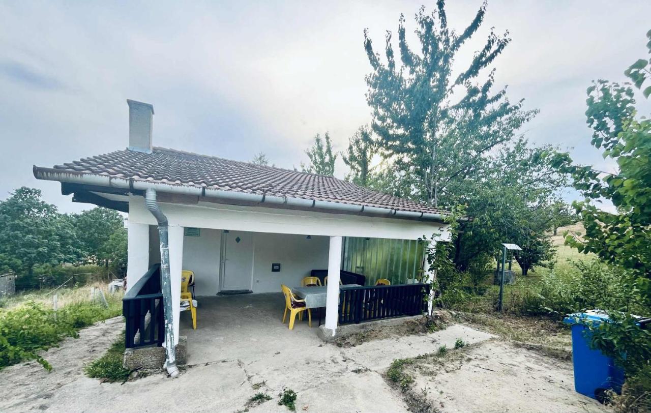 Gádé Apartmanház - B&B