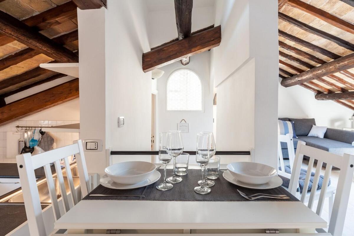 Renovated Luxury Sweet Penthouse - Campo Dei Fiori - Chambres d'hôtes Rome
