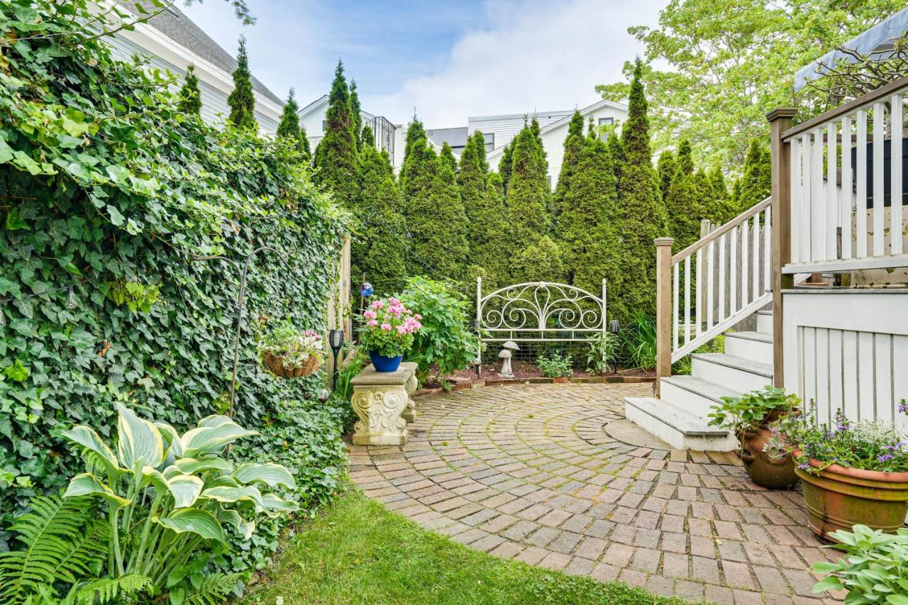 North Shore Townhome: 1 Mi to Singing Beach! - B&B Manchester-by-the-Sea