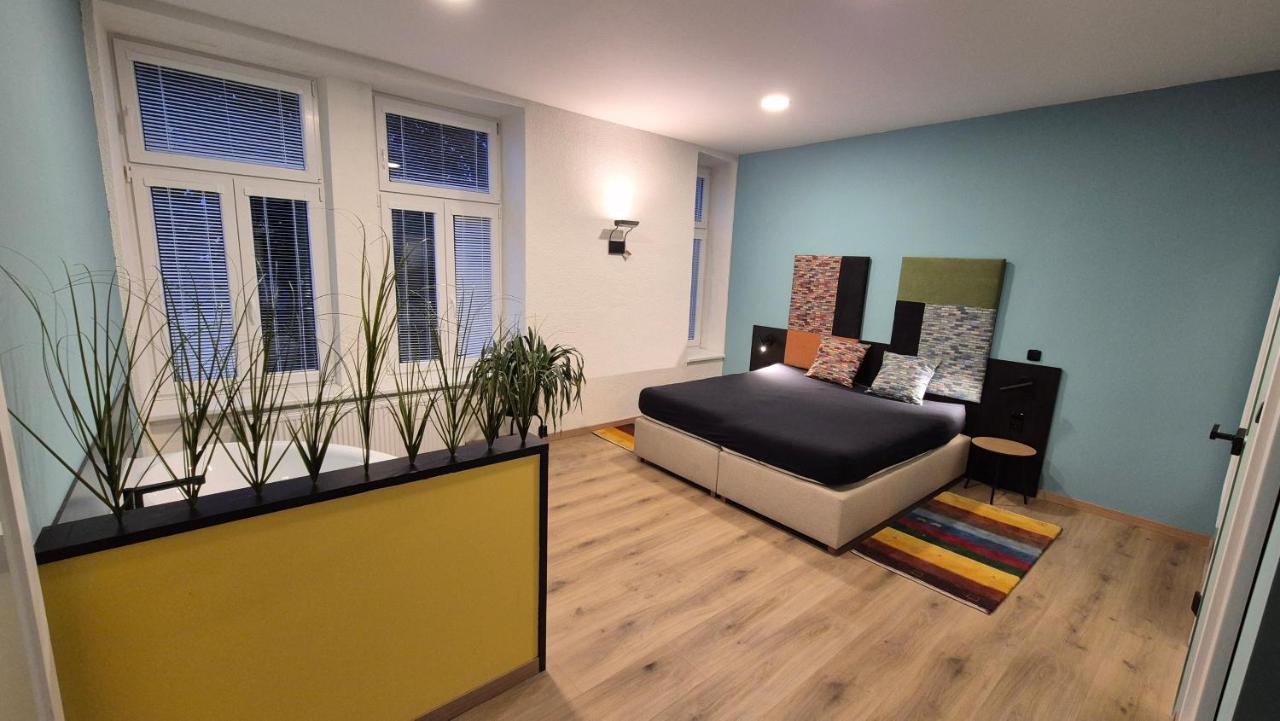 One-Bedroom Premier Apartment