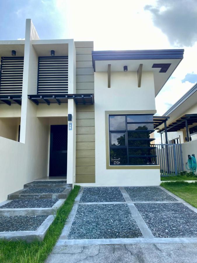 Tagaytay Guesthouse 2Br near Twin Lakes - B&B Alfonso